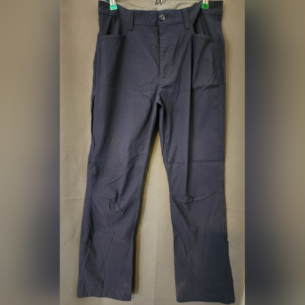 Eddie Bauer Activewear Pants, Men's size 32W X 30L Navy Blue Eddie Bauer Pants